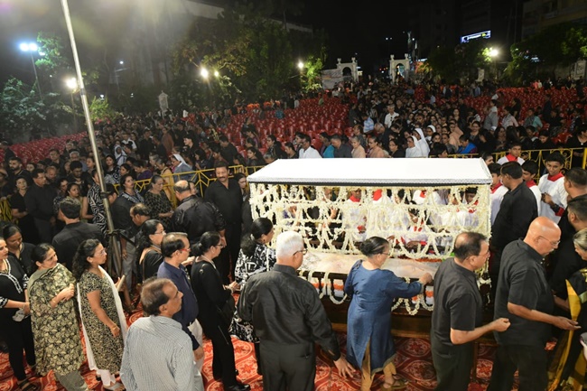 Lord’s Passion Celebrated at Our Lady of Miracles Church, Mangalore