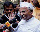 Farrukhabad (UP) : Rahul Gandhi, Narendra Modi not fit for PM’s post: Anna Hazare
