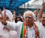 Sibal moves EC on Modi 