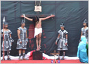 Mumbai: Stations of the Cross at St. Vincent Pallotti Church Marol