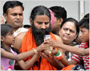 Ramdev ends fast, calls for defeat of Cong in next polls
