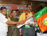 Bangalore: Former DGP Shankar M Bidari joins BJP