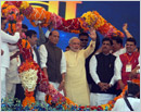 Mumbai: Modi targets Rahul over ’sermons’ on corruption