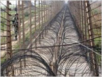 Fresh firing by Pak troops at 8 Indian posts: Report