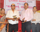 Mumbai: Srinivas Jokatte’s 20th Book ‘Kalagarbakke Patalagaradi’ Released in Metro