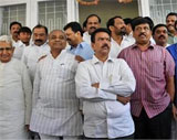 Yeddy faction sets July 5 deadline for replacing Gowda