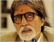 ‘Fan’ caught in Big B’s home with Rs 8,000
