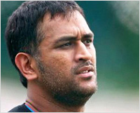 MS Dhoni should disassociate himself from management firm, BCCI says