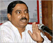 BJP attacks BSY over KJP-Cong ‘alliance’