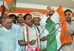 Can Congress overcome infighting to win Karnataka?