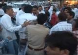 Kejriwal attacked, AAP activists assault attacker