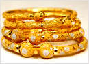 We believe in 3Gs: Gold, God and Gupshup We believe in 3Gs: Gold, God and Gupshup