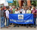 Udupi:  Journalists demonstrate against the arrest of Naveen Soorinje