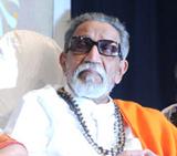 Bal Thackeray off life support system, security beefed up in Mumbai