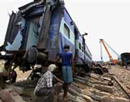2 killed, 4 injured as train derails in Karnataka