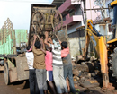 Mangalore: Civic Authorities clear unauthorized petty shops along Bibi Alabi Road, Bunder