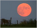 ’Super blood moon’ enthralls sky watchers