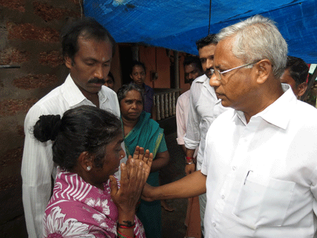 Mangalore: MLA J R Lobo Visits Grieving Family of Vimala drown in Flashfloods at Attavar